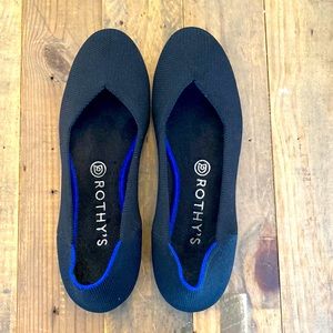 Rothys Women 8.5 Flats Slip On Shoes Round Toe Black Stretch Knit Blue H…